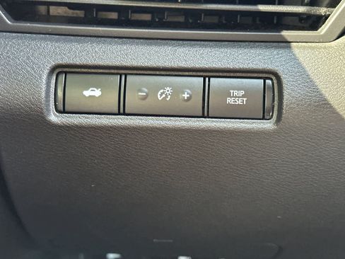 Used 2024 Nissan Altima 2.5 SR FWD image 31