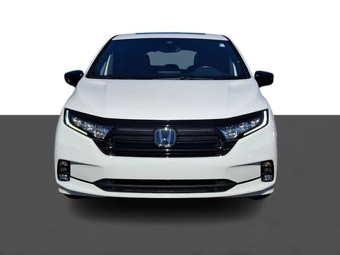 Certified 2024 Honda Odyssey Sport image 2