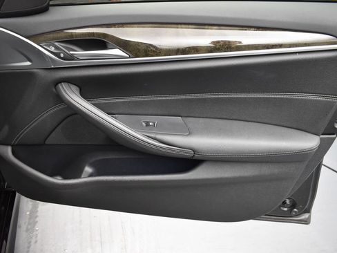Used 2021 BMW 540i w/ M Sport Package RWD image 15
