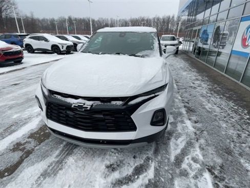 Used 2021 Chevrolet Blazer LT image 3