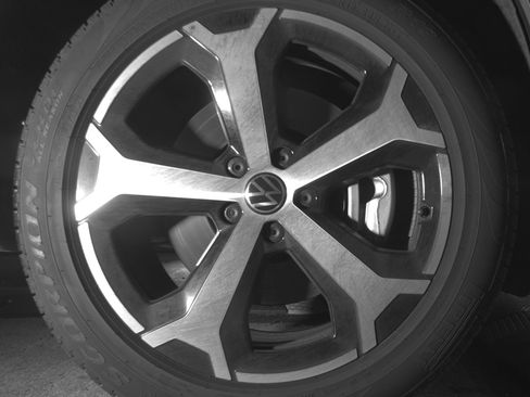 Used 2026 Volkswagen Tiguan SE AWD/4WD image 13