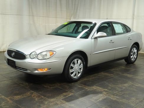 Used 2006 Buick LaCrosse CX FWD image 2