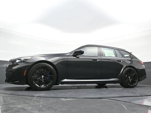 New 2027 BMW M5 Touring AWD/4WD image 25
