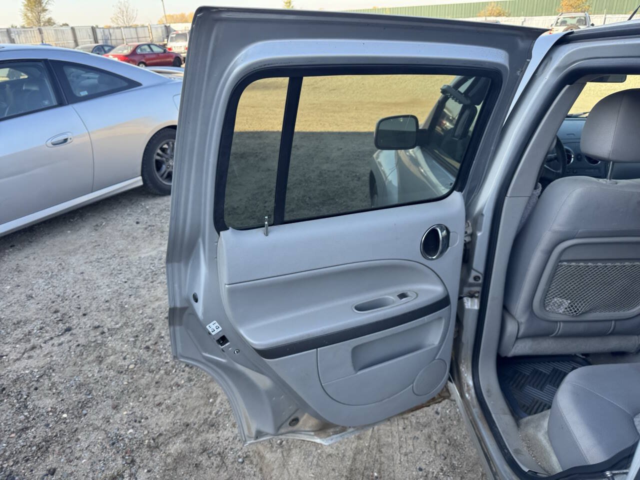 Used 2011 Chevrolet HHR LT FWD image 22