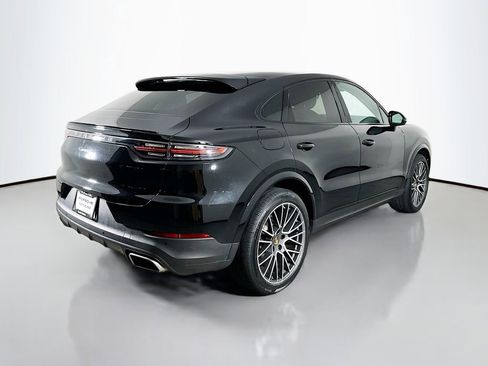 Used 2021 Porsche Cayenne Coupe image 9