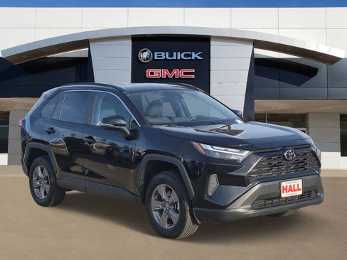 Used 2024 Toyota RAV4 XLE image 1