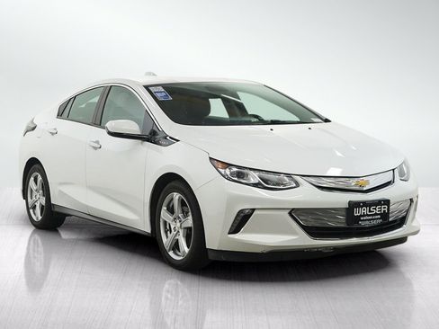 Used 2017 Chevrolet Volt LT w/ Comfort Package FWD image 7