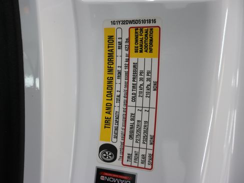 Used 2013 Chevrolet Corvette Grand Sport w/ 4LT Preferred Equipment Group RWD image 42
