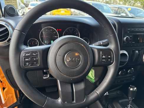 Used 2012 Jeep Wrangler Sahara w/ Connectivity Group image 24