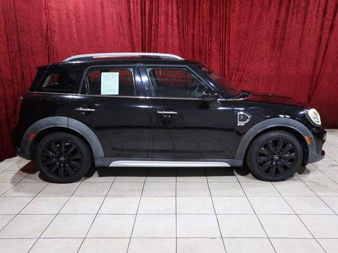 Used 2017 MINI Cooper Countryman S FWD image 8