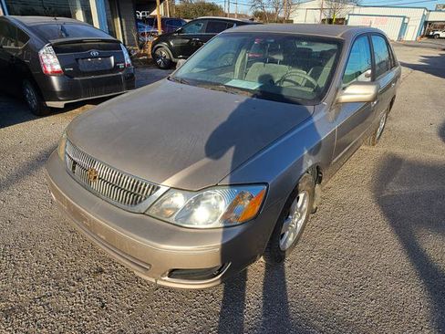 Used 2002 Toyota Avalon XL image 1