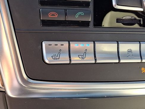 Used 2013 Mercedes-Benz ML 63 AMG 4MATIC image 26