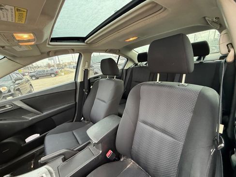 Used 2010 MAZDA MAZDA3 i Touring image 13