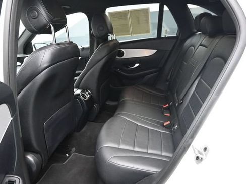Used 2022 Mercedes-Benz GLC 300 image 8