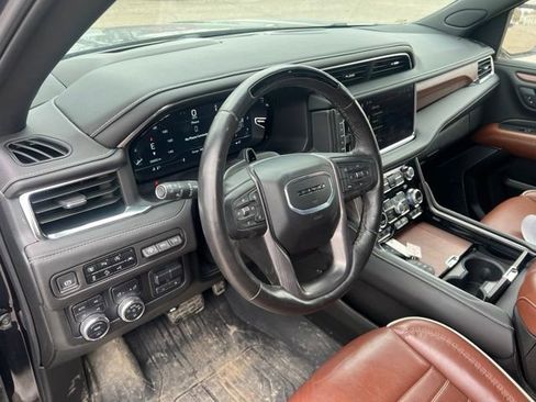 Used 2024 GMC Yukon Denali Ultimate AWD/4WD image 13