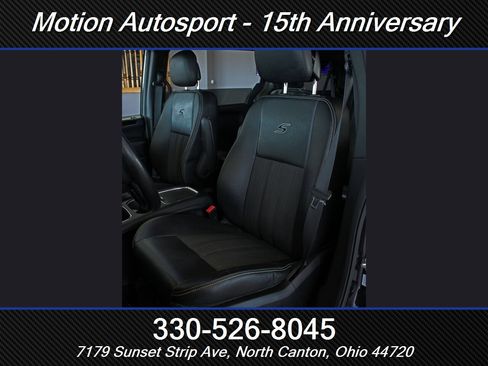 Used 2015 Chrysler Town & Country S w/ Driver Convenience Group FWD image 29