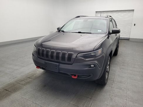 Used 2019 Jeep Cherokee Trailhawk w/ Cold Weather Group image 15