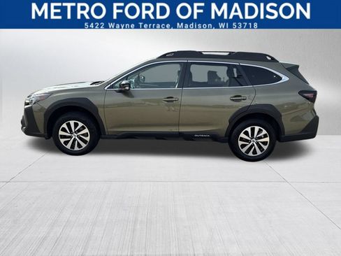 Used 2024 Subaru Outback Premium AWD/4WD image 5
