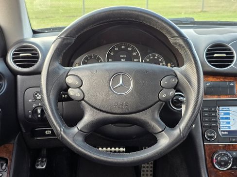 Used 2009 Mercedes-Benz CLK 350 Coupe image 11