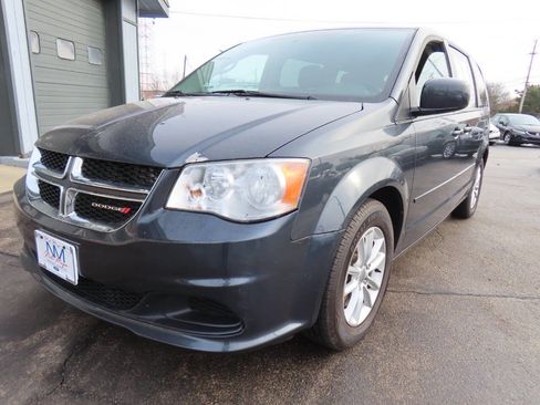 Used 2014 Dodge Grand Caravan SXT w/ Rear Park Assist Package image 1