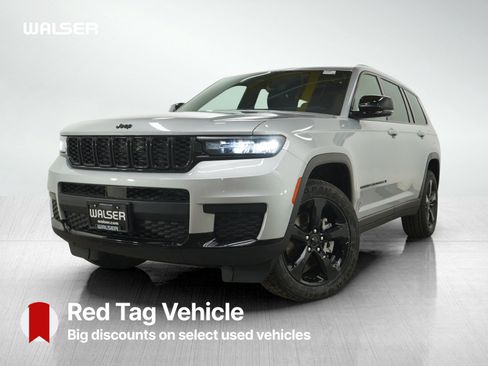 Used 2023 Jeep Grand Cherokee L Laredo image 1