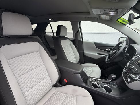 Used 2019 Chevrolet Equinox LT image 10