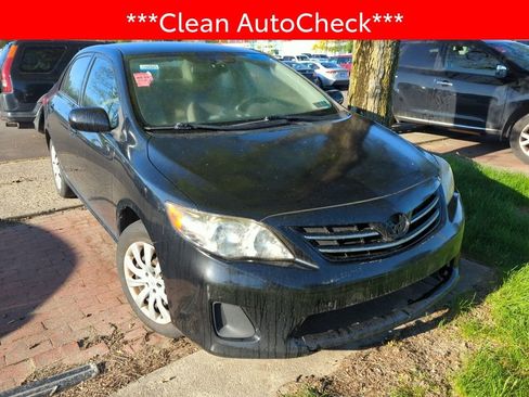 Used 2013 Toyota Corolla LE FWD image 3