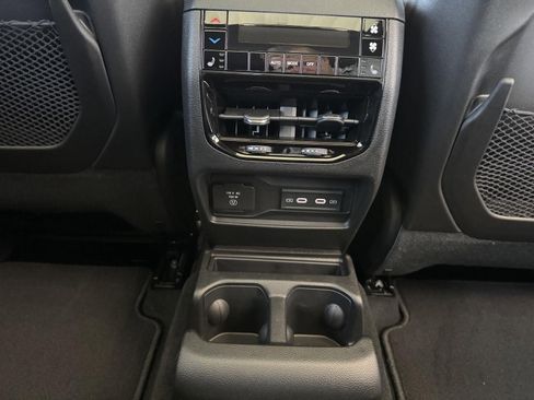 New 2026 Jeep Grand Cherokee L Limited AWD/4WD image 36