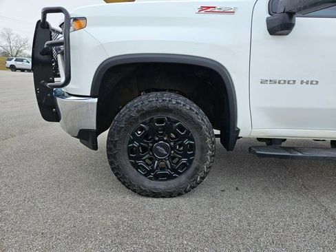 Used 2022 Chevrolet Silverado 2500 LT w/ Convenience Package AWD/4WD image 27