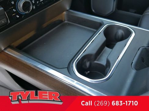 Used 2024 Chevrolet Silverado 2500 High Country w/ High Country Premium Package AWD/4WD image 33