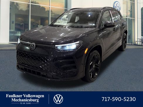 New 2026 Volkswagen Tiguan SE R-Line AWD/4WD image 1