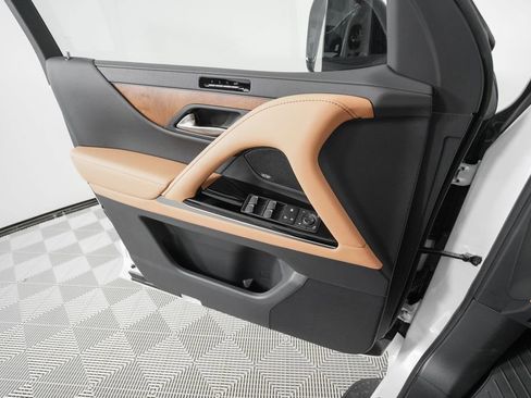 New 2026 Lexus LX 600 4WD w/ Luxury Package image 10