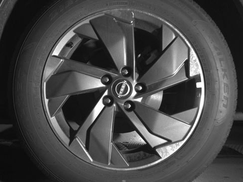 Used 2025 Nissan Rogue SV FWD image 14
