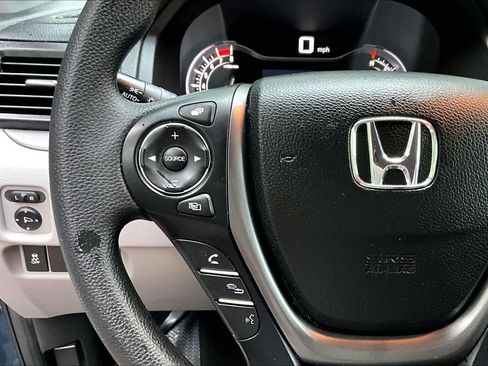 Used 2017 Honda Pilot EX image 23