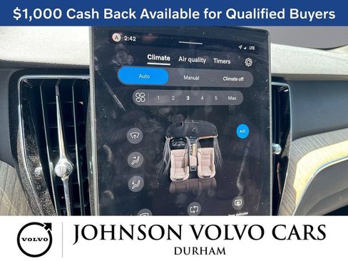 New 2026 Volvo XC60 B5 Plus w/ Protection Package Premier AWD/4WD image 17