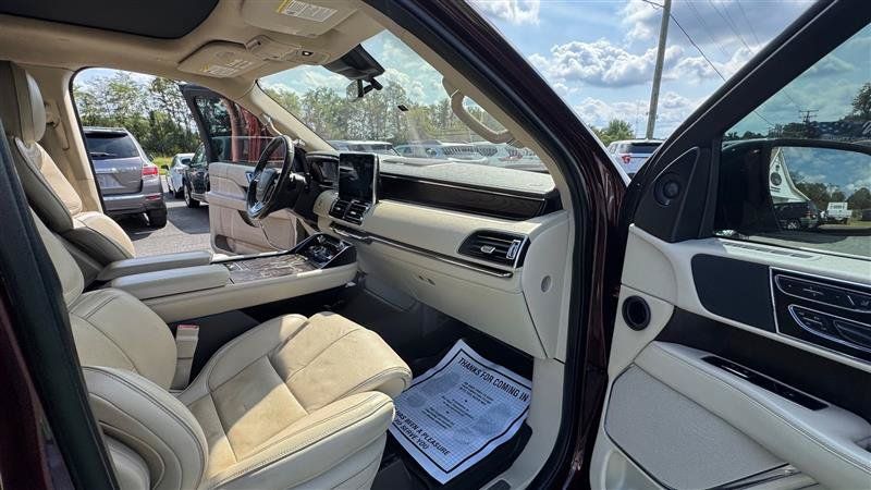 Used 2018 Lincoln Navigator Reserve w/ Technology Package AWD/4WD image 39