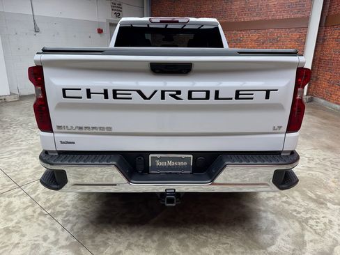 Used 2024 Chevrolet Silverado 1500 LT AWD/4WD image 3