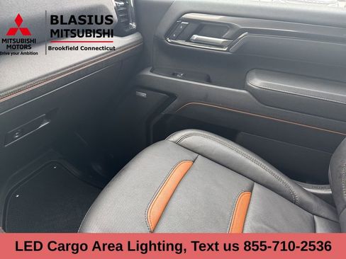 Used 2025 GMC Sierra 2500 AT4 image 37