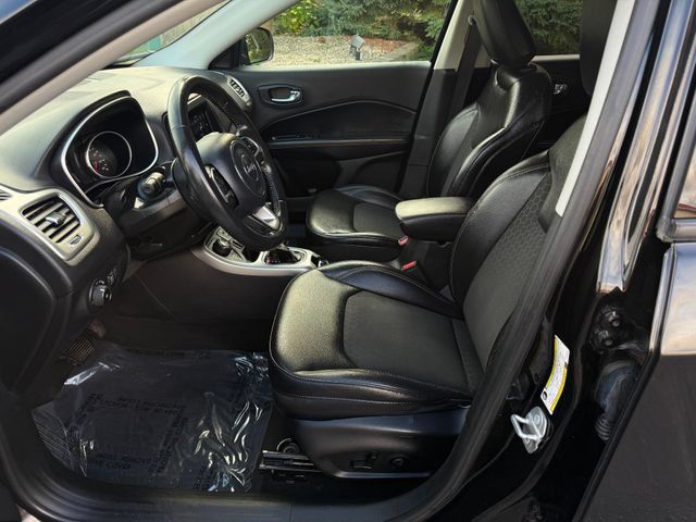 Used 2018 Jeep Compass Latitude w/ Popular Equipment Group AWD/4WD image 6