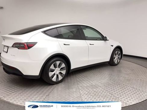 Used 2020 Tesla Model Y Long Range AWD/4WD image 2