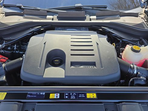 New 2026 Land Rover Range Rover SE image 31