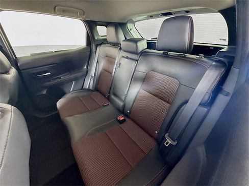 Certified 2025 Nissan Kicks SR image 8