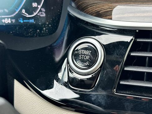 Used 2023 BMW 530e xDrive w/ Executive Package image 25