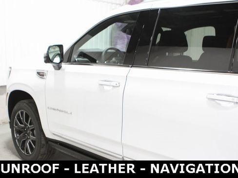 New 2025 GMC Yukon XL Denali w/ Sun & Power Step Package image 30