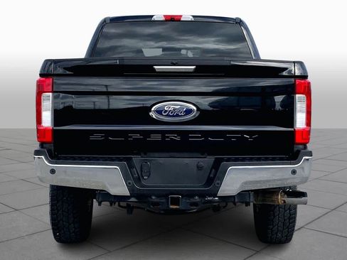 Used 2018 Ford F250 XLT w/ XLT Premium Package image 4