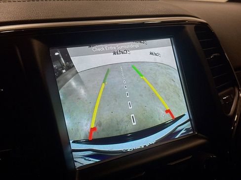 Used 2018 Jeep Grand Cherokee High Altitude image 17