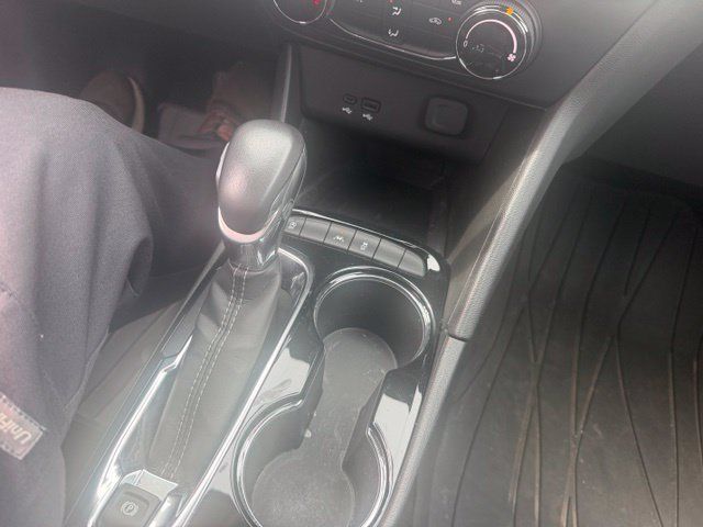 Used 2024 Buick Encore GX Preferred FWD image 15