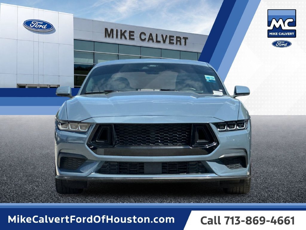 Used 2024 Ford Mustang Coupe RWD image 8