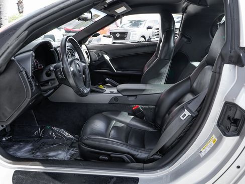 Used 2006 Chevrolet Corvette Coupe w/ Preferred Equipment Group image 21