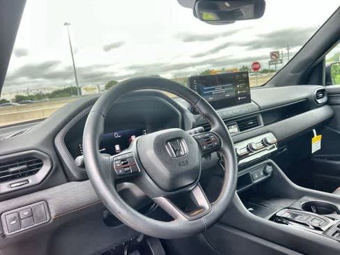 Used 2026 Honda Passport TrailSport image 15